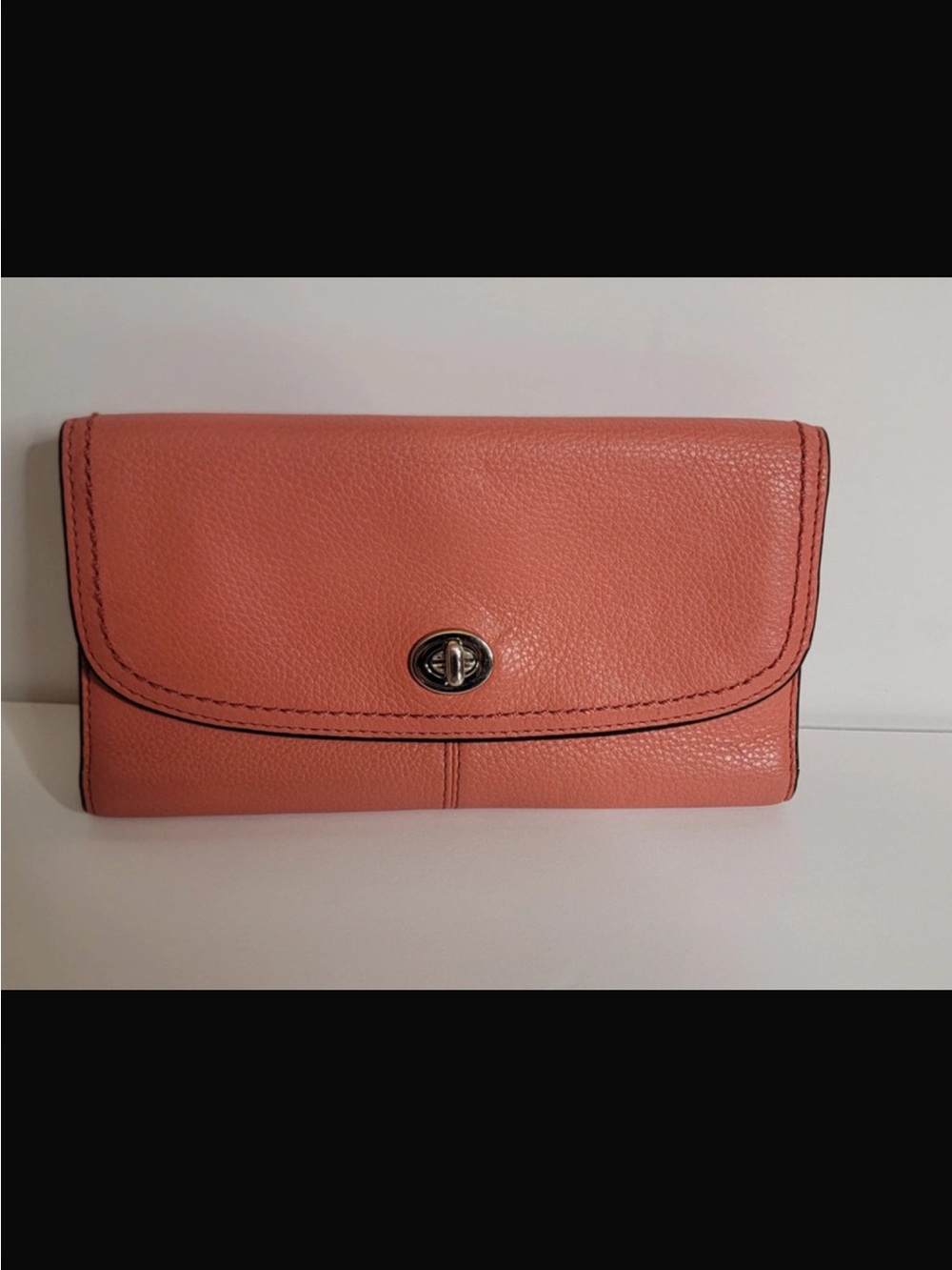Coach Leather Turn-Lock Clutch Wallet in Coral Pink